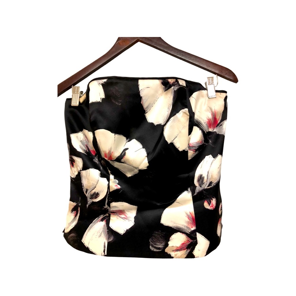 White House black market bustier